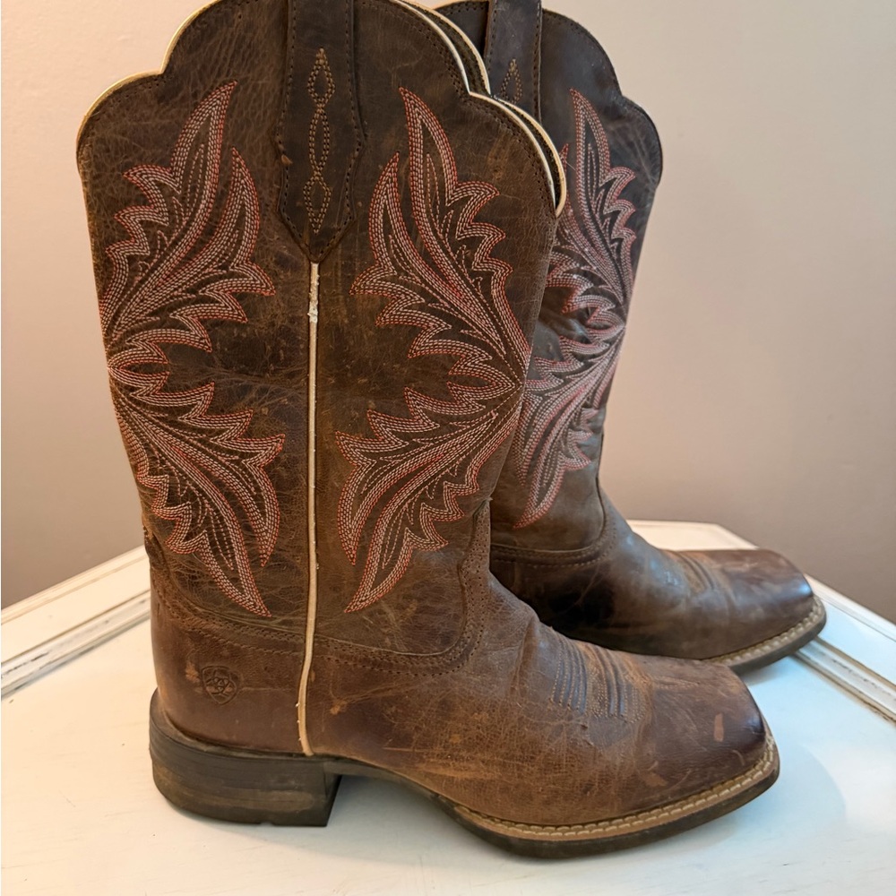 Ariat Brown Leather Cowboy Boots 6.5 women’s